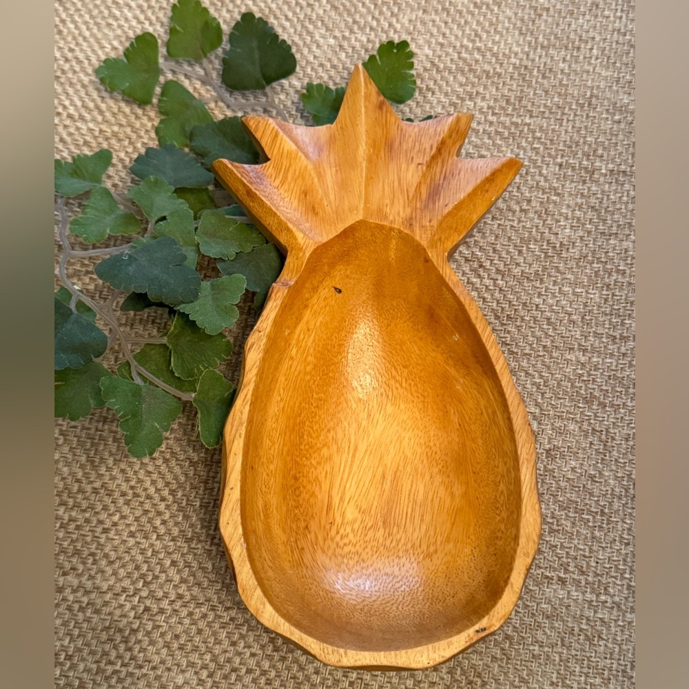Wooden Pineapple Dish Made in Philippines trinket tray